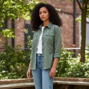 Carhartt Women's Button-Down Shirt in Light Green M 8/10